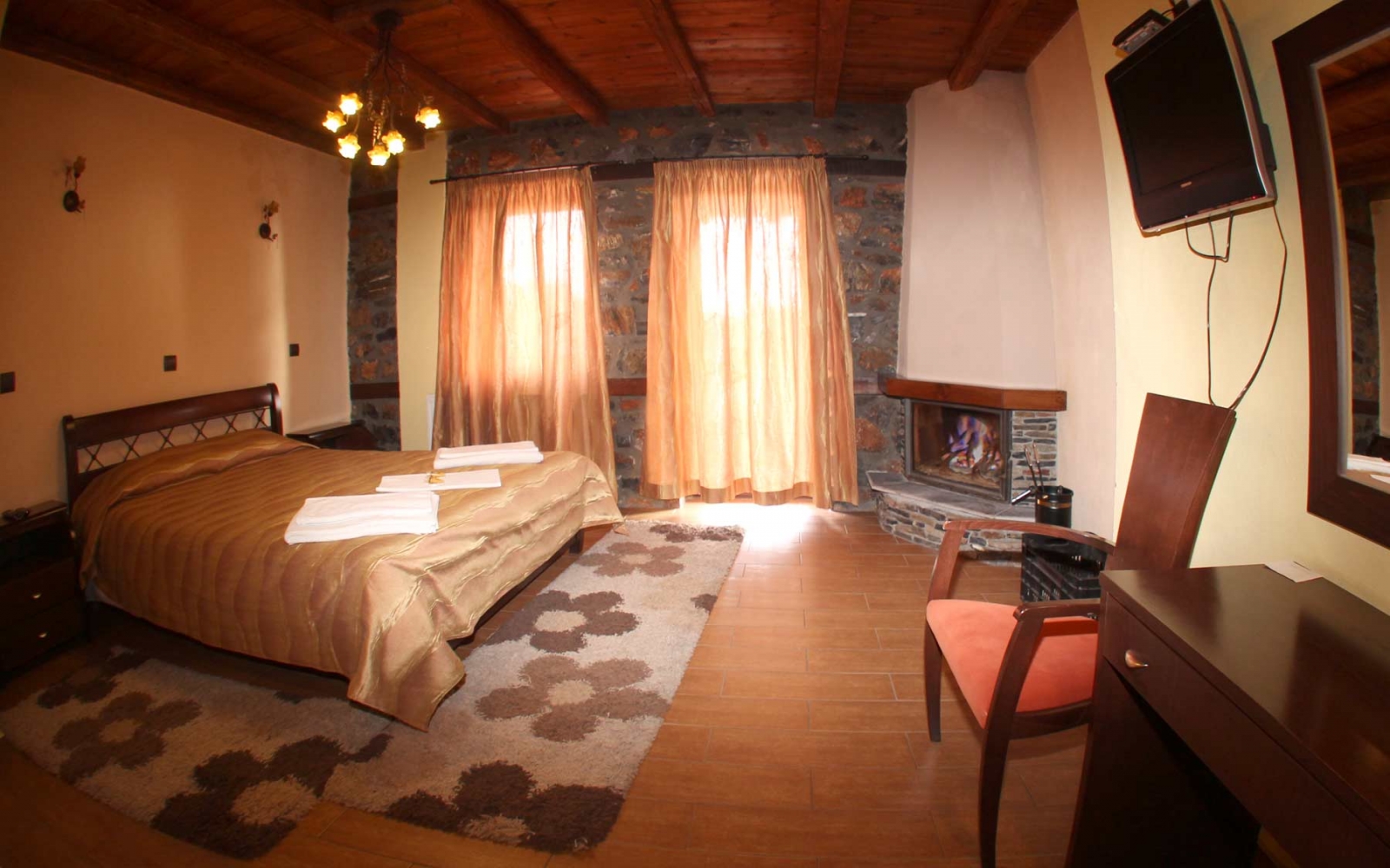 Double room with fireplace