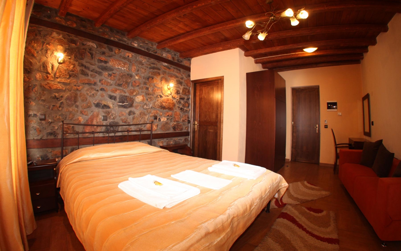 Deluxe double room with fireplace